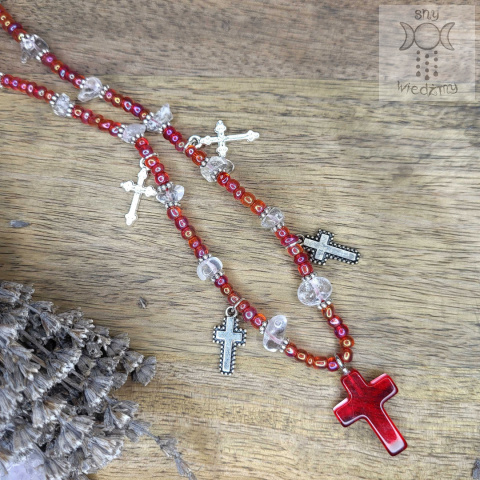 Choker z krzyżami czerwony kryształ górski koraliki regulowany Choker z krzyżami czerwony kryształ górski koraliki regulowany