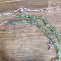 Choker z krzyżami zielony awenturyn koraliki regulowany