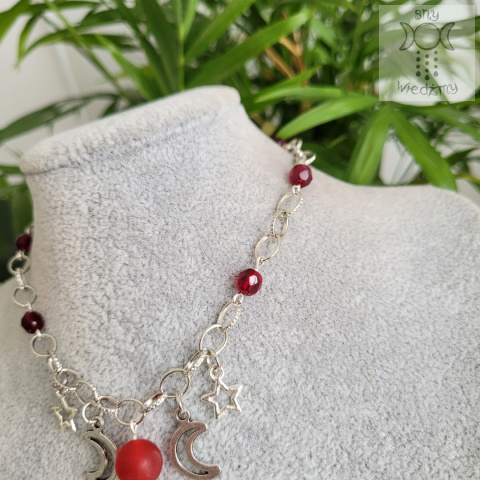 Moon Chain choker jadeit wiśniowy naszyjnik triple moon Moon Chain choker jadeit wiśniowy naszyjnik triple moon