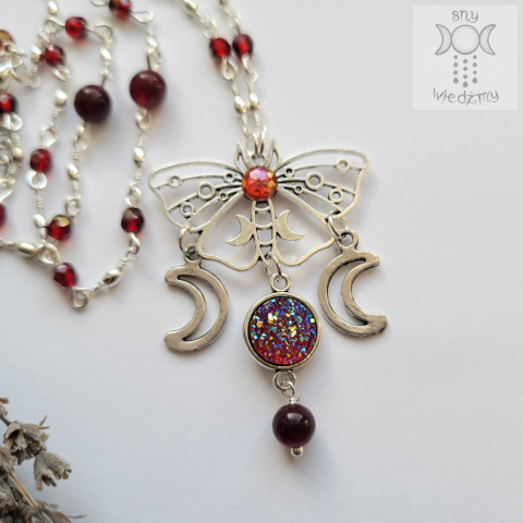 Naszyjnik Moth Queen jadeit księżyc moon ćma Naszyjnik Moth Queen jadeit księżyc moon ćma