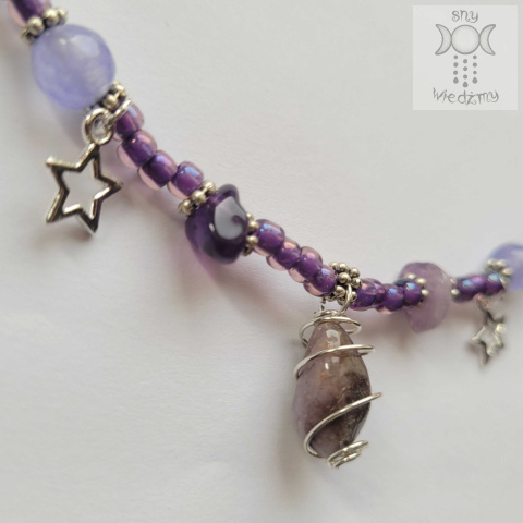 Choker Mini Wrapped ametyst jadeit koraliki gwiazdy Choker Mini Wrapped ametyst jadeit koraliki gwiazdy
