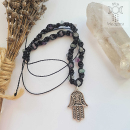 Makramowy choker fluoryt tęczowy Hamsa ręka Fatimy