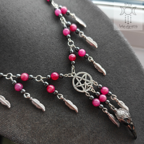 Naszyjnik Krucze Czaszki jadeit bordowy pentagram pentakl pióra witch Naszyjnik Krucze Czaszki jadeit bordowy pentagram pentakl pióra witch