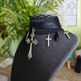 Kolia Gothic Cross koronka krzyż krzyże choker obroża dusik