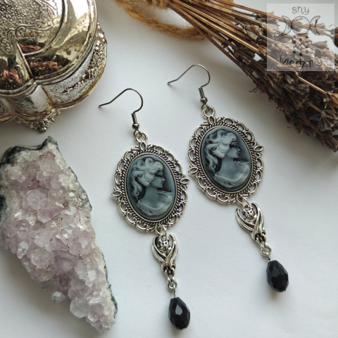 Kolczyki Bat Cameo kamea kryształki Kolczyki Bat Cameo kamea kryształki