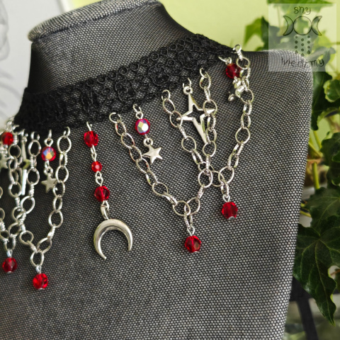 Choker Lunarny czerwony naszyjnik kolia kryształki księżyc lunula gwiazdy Choker Lunarny czerwony naszyjnik kolia kryształki księżyc lunula gwiazdy