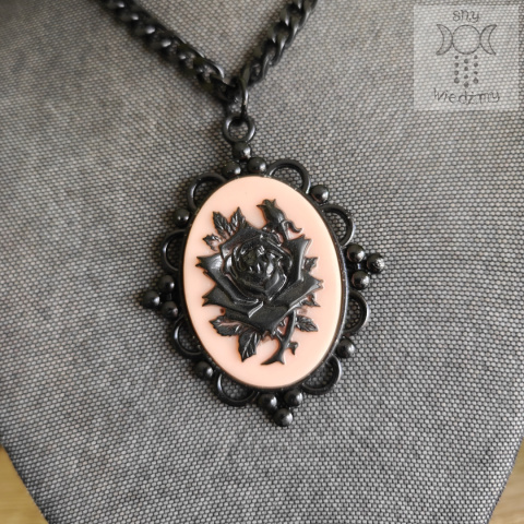 Obroża Rosalia choker łańcuchy kamea cameo Rose róże Obroża Rosalia choker łańcuchy kamea cameo Rose róże