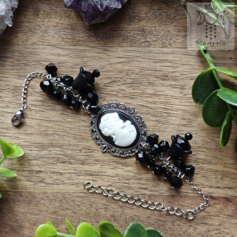 Bransoletka Classic Cameo kamea medalion kryształki koraliki goth gothic