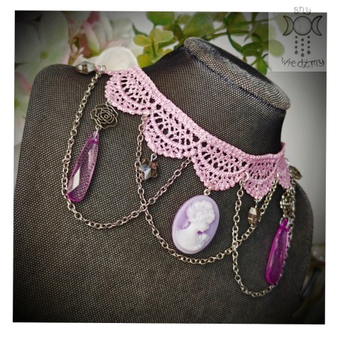 Choker kolia Clarissa Cameo kamea gwiazdy łańcuszki fiolet