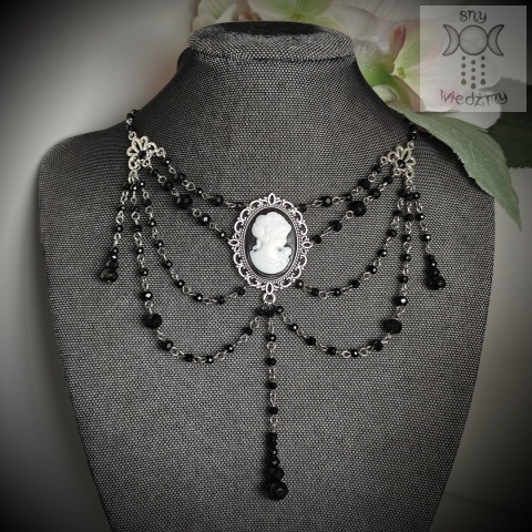 Kolia Classic Cameo kryształki goth gothic victorian kamea