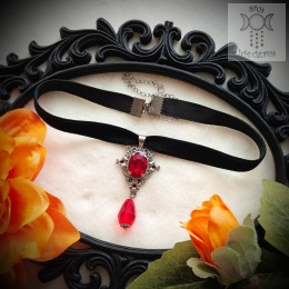 Choker Dynasty Czerwony kryształki goth