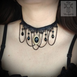Kolia Dark Locket choker koronka kryształki sekretnik goth gothic