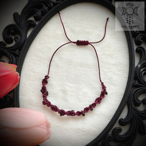 Makramowa bransoletka 10 kamieni granat amulet witch makrama