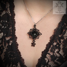 Naszyjnik Lonely Star czarny onyks beading goth gothic gwiazda