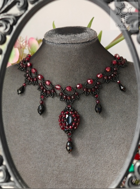 Naszyjnik Vampire Bride kryształki koraliki kolia beading