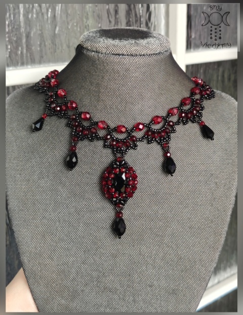 Naszyjnik Vampire Bride kryształki koraliki kolia beading